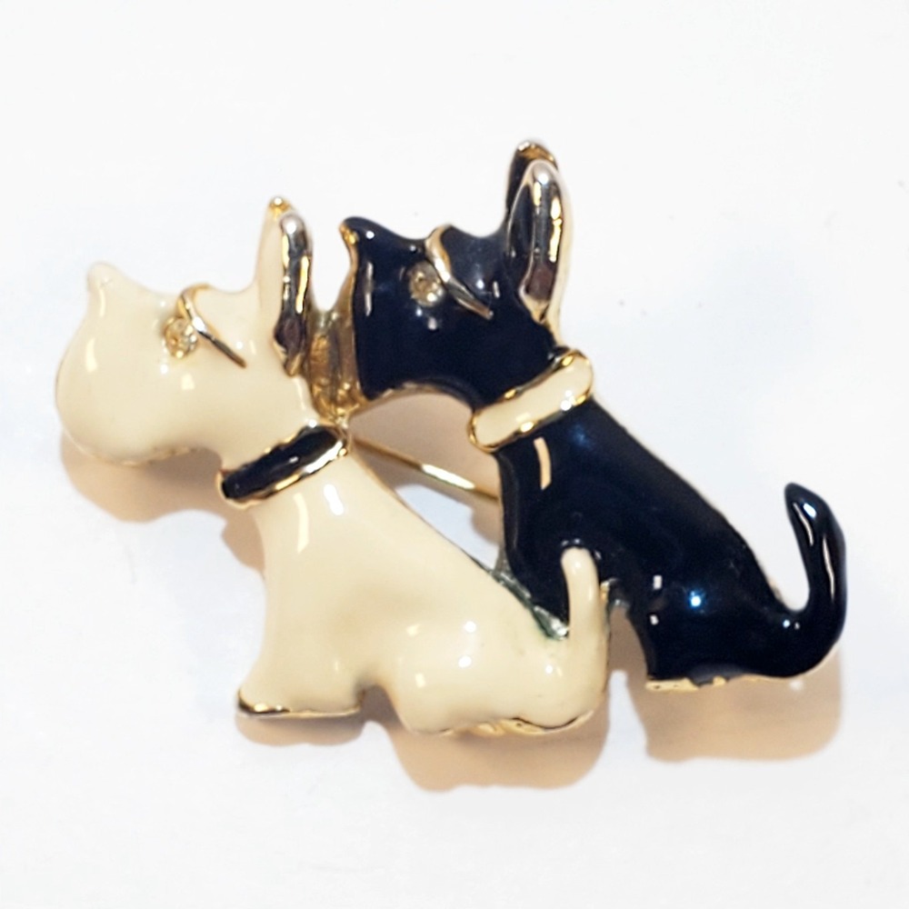 Vtg Gold Tone White Black Enamel Double Scottie Dogs Scottish Terrier Brooch Pin